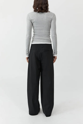 Relaxed Pleat Pants in Black