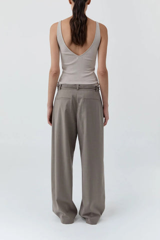 Tailored Barrel pants in Light Taupe