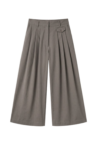 Bio Twill Triple Pleat Cropped Pant in Dark Stone