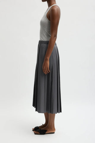 Feather Weight Pleated Pull On Skirt in Grey