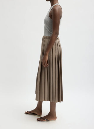 Feather Weight Pleated Pull On Skirt in Latte