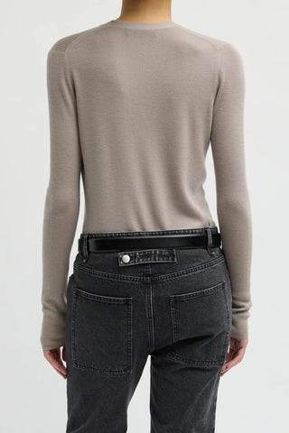 Feather Weight Ribbed Vneck Slim Cardi in Clay