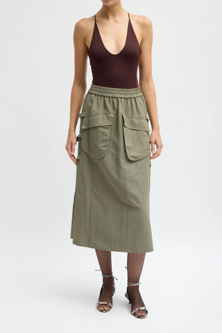 Techy Twill Pull On Midi Skirt in Dark Hazelnut