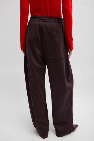 Active Knit Winslow Pant in Brown