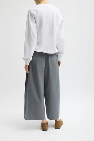 Bio Twill Triple Pleat Cropped Pant in Grey