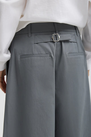 Bio Twill Triple Pleat Cropped Pant in Grey
