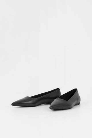 Hermine Ballet Flats in Black