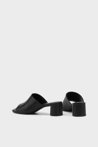 Piper Sandal in Black