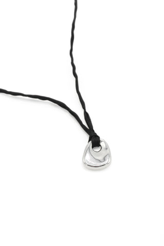 Dion Necklace in Black